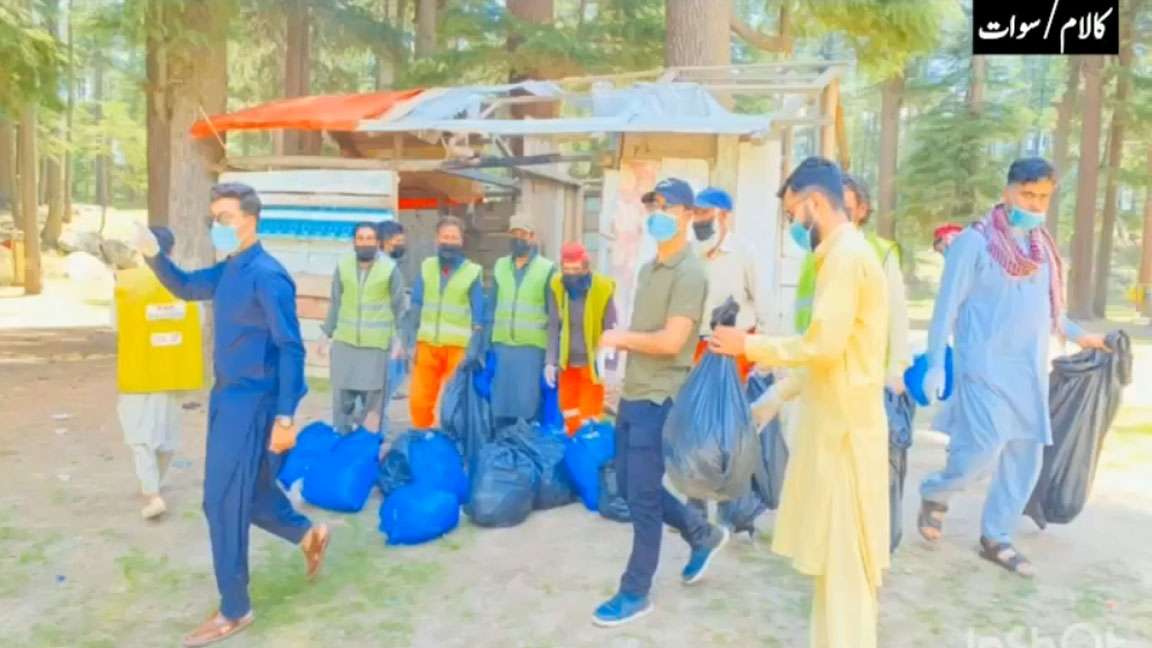 Green-Pakistan-Tourism-starts-a-cleaning-campaign-in-Kalam